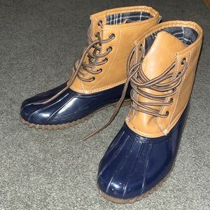 Charles Albert shoes. Just like Sperrys. More comfortable fit! Brand new.